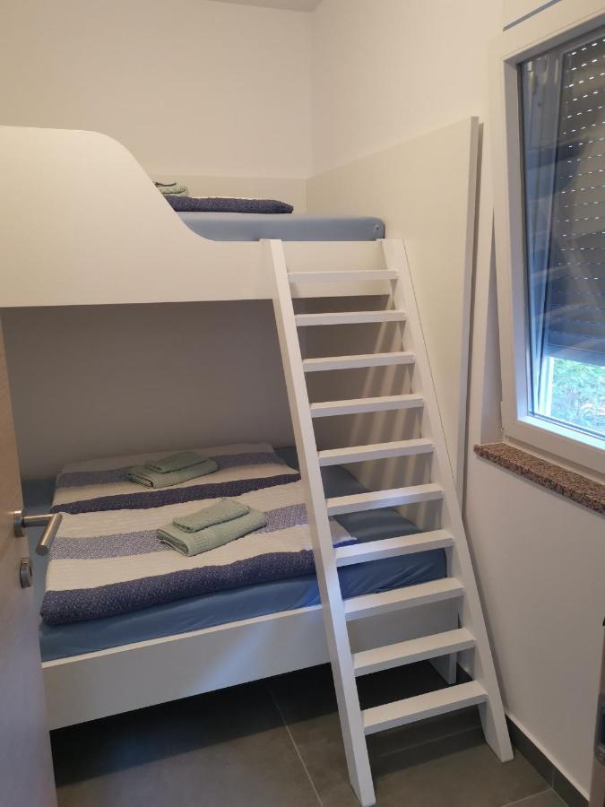 Holiday Park Mimoza Bašanija Eksteriør billede