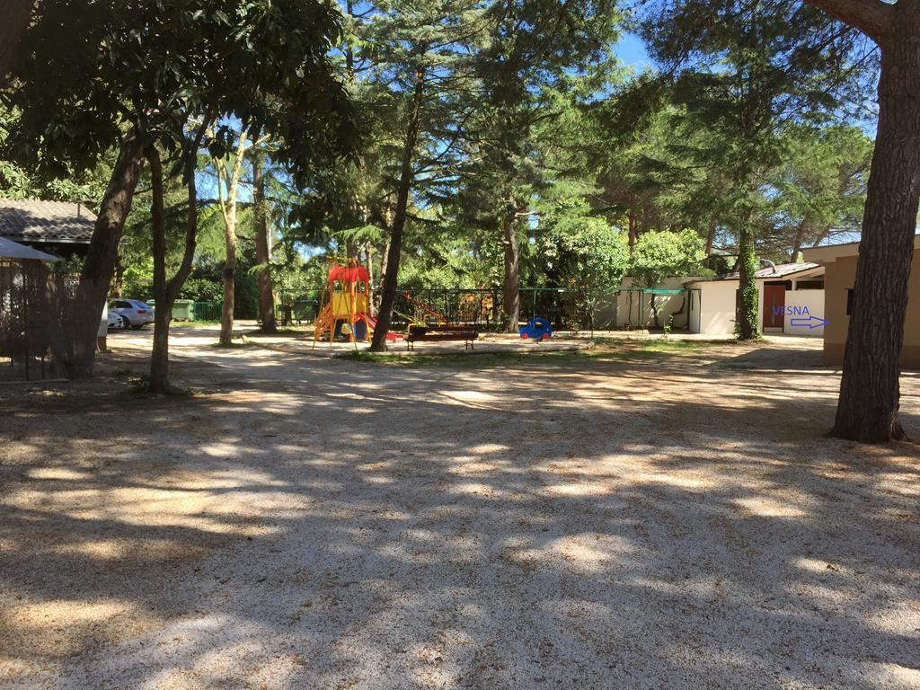 Holiday Park Mimoza Bašanija Eksteriør billede